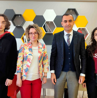 Bahtiyar Vahabzade Sosyal Bilimler Lisesi’nden Gururlandıran Başarı