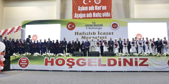Adana İl Müftülüğü tarafından 475 genç için hafızlık İcazet Merasimi düzenlendi.